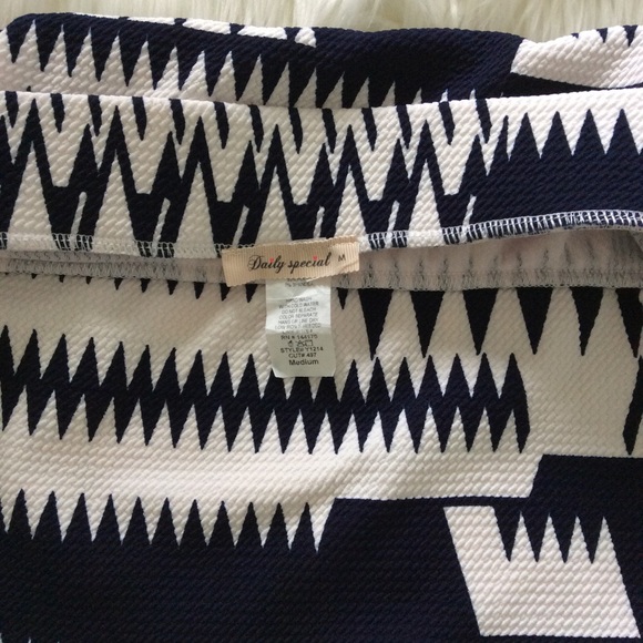 Navy Blue and White Pencil Skirt! - Picture 3 of 4